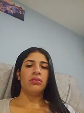 Snapshot of Alisson_Andersen chatting on 05/18/26, 04:02 Alisson Andersen online show from 05/18/26, 04:02