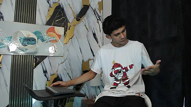 TWINKS BOYSX online show from 06/09/26, 01:23