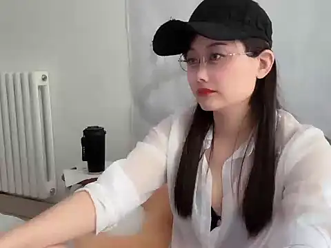 Naomi Z online show from 05/09/26, 10:59