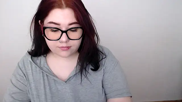 KarolinasHot online show from 05/06/26, 07:46