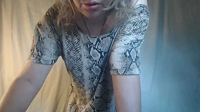 Snapshot of supernipll chatting on 06/15/26, 04:36 supernipll online show from 06/15/26, 04:36
