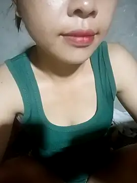 Snapshot of embe1144 chatting on 07/18/26, 12:31 embe1144 online show from 07/18/26, 12:31