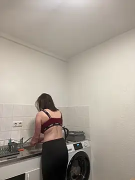 LindaLee90 online show from 06/13/26, 03:54