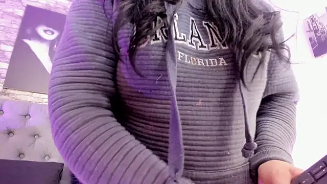 Snapshot of CloeMature chatting on 06/06/26, 03:22 CloeMature online show from 06/06/26, 03:22