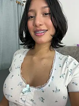 Snapshot of yazmin_rouse_ chatting on 07/09/26, 11:31 yazmin rouse online show from 07/09/26, 11:31