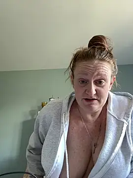 Kellilyn10 online show from 05/31/26, 08:32