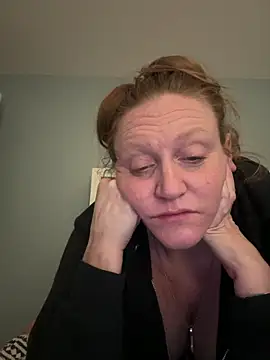 Kellilyn10 online show from 06/03/26, 05:10