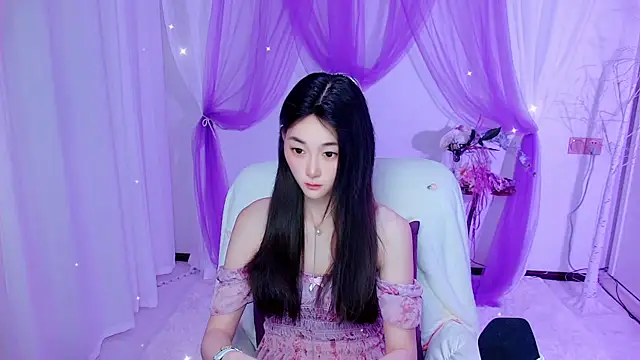 Snapshot of Tili_Lucky chatting on 06/24/26, 01:15 Tili Lucky online show from 06/24/26, 01:15