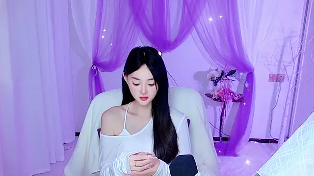 Snapshot of Tili_Lucky chatting on 07/05/26, 01:23 Tili Lucky online show from 07/05/26, 01:23