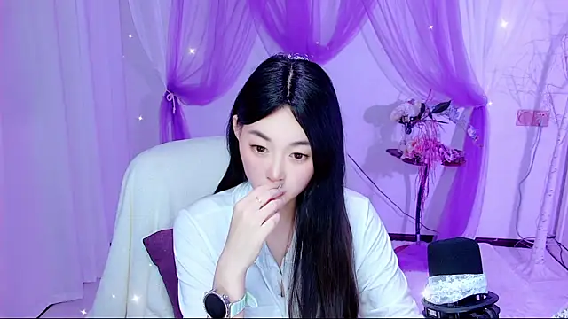 Snapshot of Tili_Lucky chatting on 07/07/26, 11:14 Tili Lucky online show from 07/07/26, 11:14