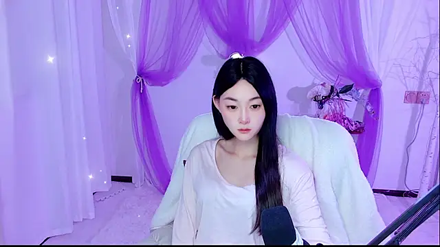 Snapshot of Tili_Lucky chatting on 07/10/26, 01:10 Tili Lucky online show from 07/10/26, 01:10
