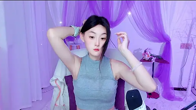 Snapshot of Tili_Lucky chatting on 07/14/26, 12:57 Tili Lucky online show from 07/14/26, 12:57