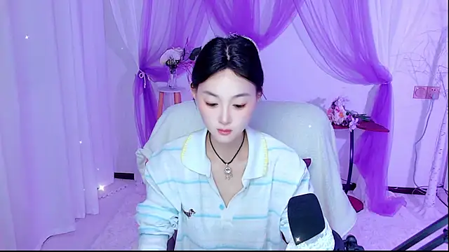 Snapshot of Tili_Lucky chatting on 07/15/26, 11:04 Tili Lucky online show from 07/15/26, 11:04
