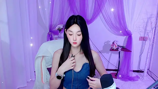 Snapshot of Tili_Lucky chatting on 07/20/26, 12:36 Tili Lucky online show from 07/20/26, 12:36