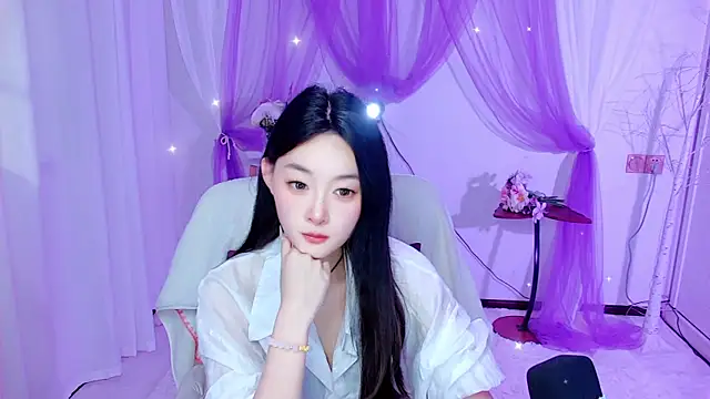 Snapshot of Tili_Lucky chatting on 07/22/26, 12:46 Tili Lucky online show from 07/22/26, 12:46