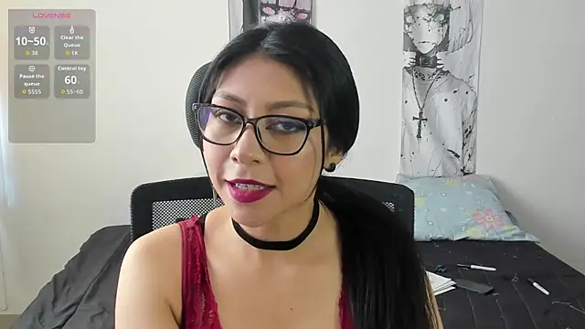 Snapshot of GoddessValentinaX chatting on 05/26/26, 08:49 GoddessValentinaX online show from 05/26/26, 08:49