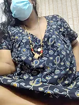 Snapshot of tamilkavitha123 chatting on 05/11/26, 11:16 tamilkavitha123 online show from 05/11/26, 11:16