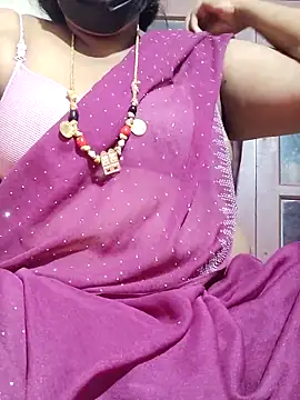 Snapshot of tamilkavitha123 chatting on 05/25/26, 04:35 tamilkavitha123 online show from 05/25/26, 04:35