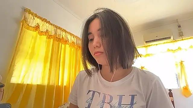 JenMilfeld online show from 05/08/26, 03:01