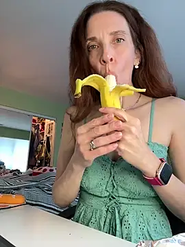 Raevyn online show from 05/10/26, 06:24