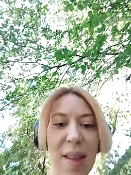 Snapshot of Anna_rich chatting on 06/18/26, 01:17 Anna rich online show from 06/18/26, 01:17