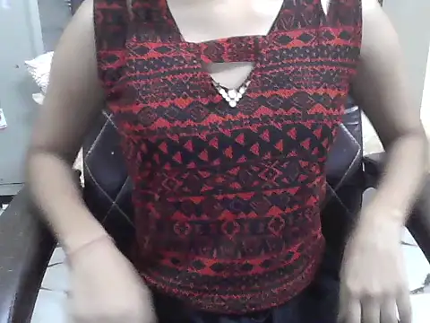 Maanvi Gill online show from 05/17/26, 03:41