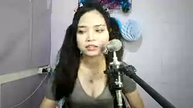 FerminaBoutwell online show from 05/25/26, 11:16