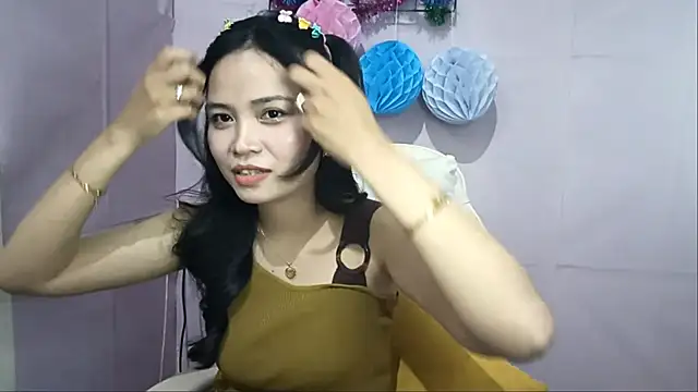 FerminaBoutwell online show from 06/03/26, 02:33