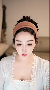Snapshot of singer-wenwan chatting on 06/01/26, 12:40 singer-wenwan online show from 06/01/26, 12:40