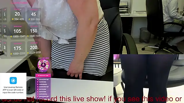 squirt milf viktoria online show from 05/25/26, 10:21