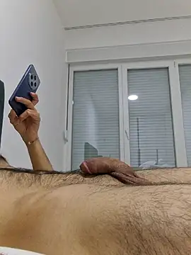 Snapshot of kurdishboy69 chatting on 05/11/26, 11:13 kurdishboy69 online show from 05/11/26, 11:13