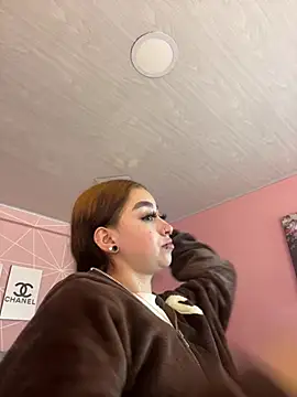 camil rayne online show from 06/25/26, 07:18