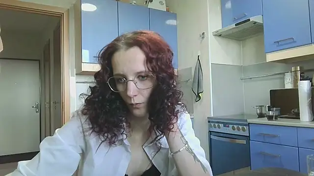 Lucy Crystal online show from 05/31/26, 02:57