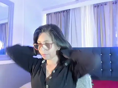 lena gray online show from 05/26/26, 01:29