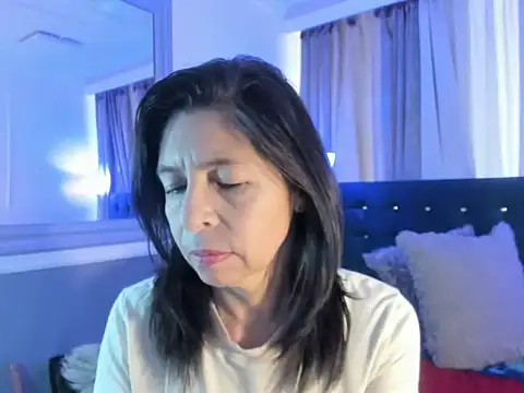 lena gray online show from 06/14/26, 02:08