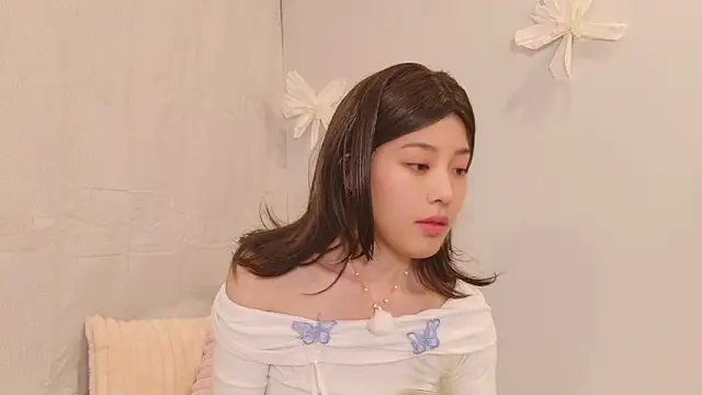 sakura-ch- online show from 07/16/26, 08:04
