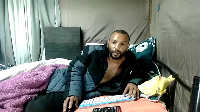 Snapshot of Camodick chatting on 06/20/26, 12:47 Camodick online show from 06/20/26, 12:47