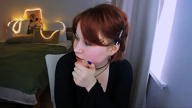 MiaLacrice online show from 06/27/26, 11:48