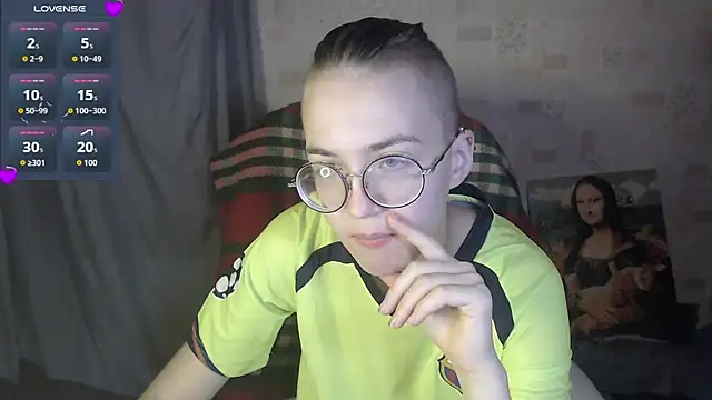 Snapshot of Alessa_Kiss chatting on 06/27/26, 10:20 Alessa Kiss online show from 06/27/26, 10:20