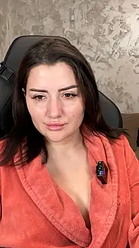 SophiePale online show from 11/28/25, 06:05