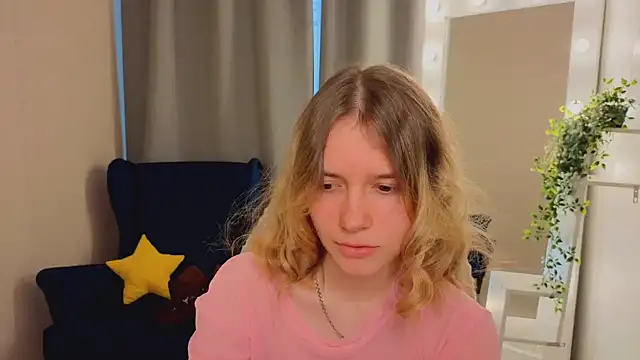MilanaRayy online show from 06/17/26, 05:54