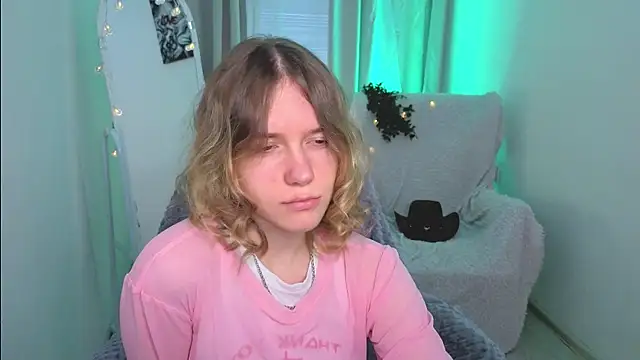 MilanaRayy online show from 06/24/26, 05:39