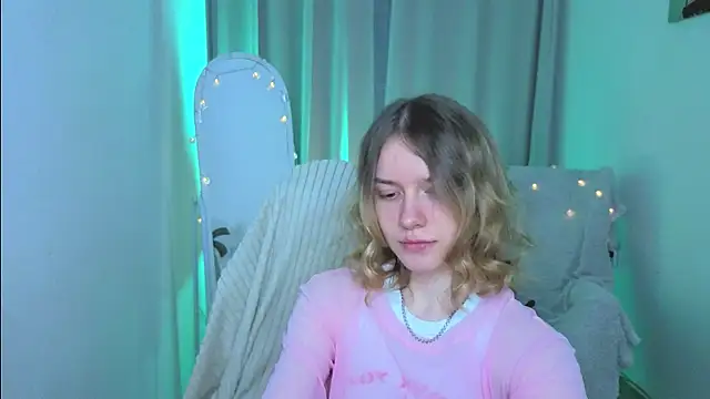 MilanaRayy online show from 06/26/26, 05:23