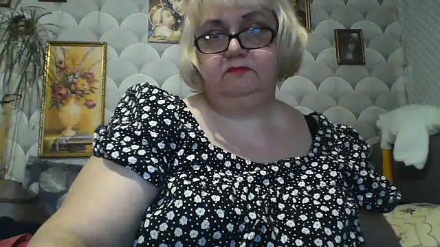 MarinaFarina53 online show from 06/09/26, 04:51