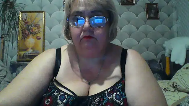 MarinaFarina53 online show from 06/11/26, 06:39