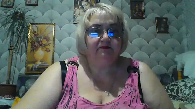 MarinaFarina53 online show from 06/12/26, 07:46