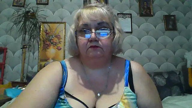 MarinaFarina53 online show from 06/28/26, 05:19