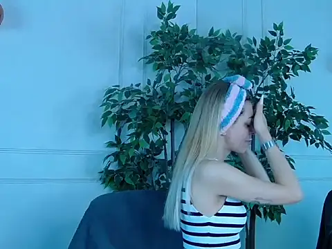 IvyLustt online show from 06/25/26, 04:45