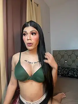 Snapshot of DanikaLovve chatting on 06/25/26, 08:19 DanikaLovve online show from 06/25/26, 08:19