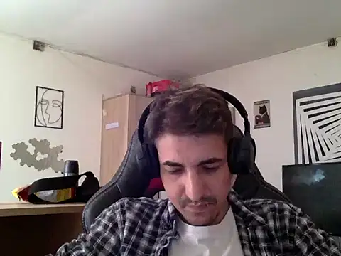 poashapiaksbdasjgakgnxigx online show from 05/08/26, 02:11
